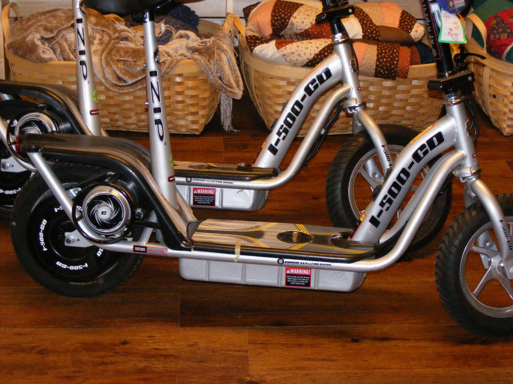izip i 650 electric scooter