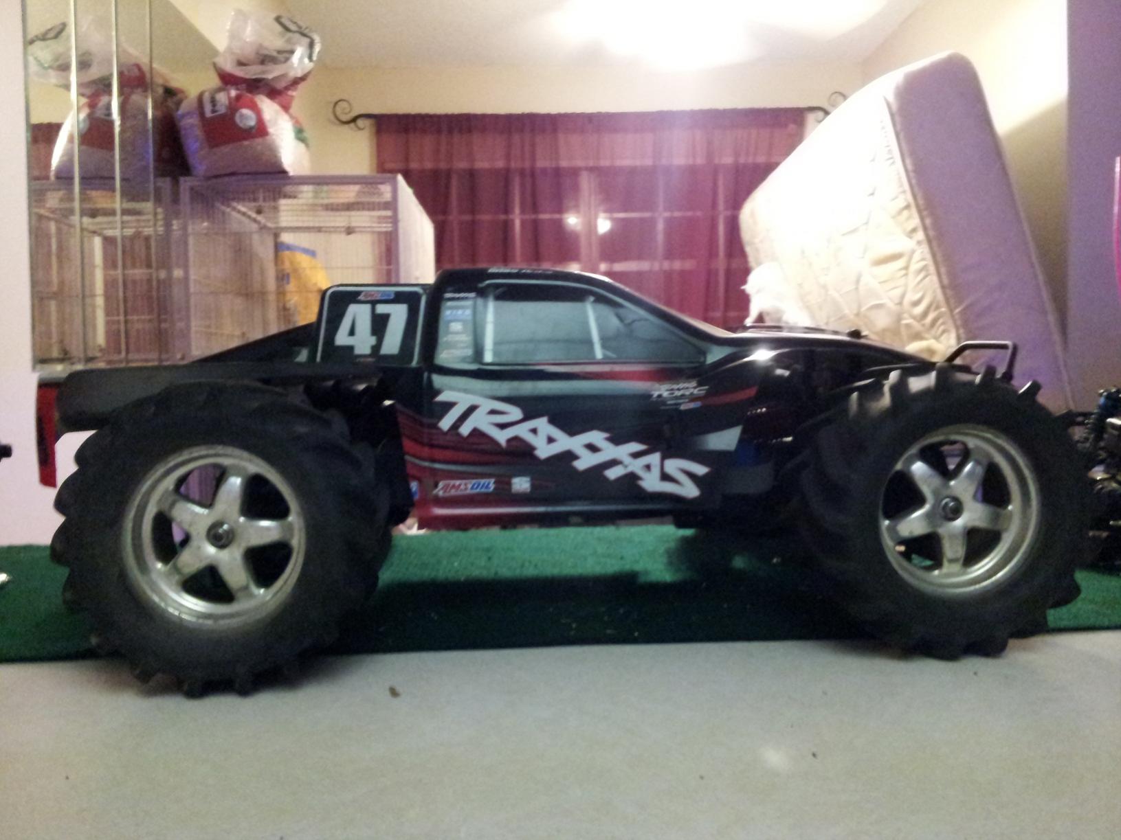 traxxas 1 8 e revo vxl